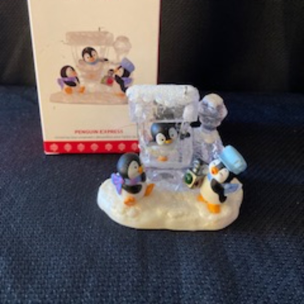2017 Penguin Express Hallmark Keepsake Ornament